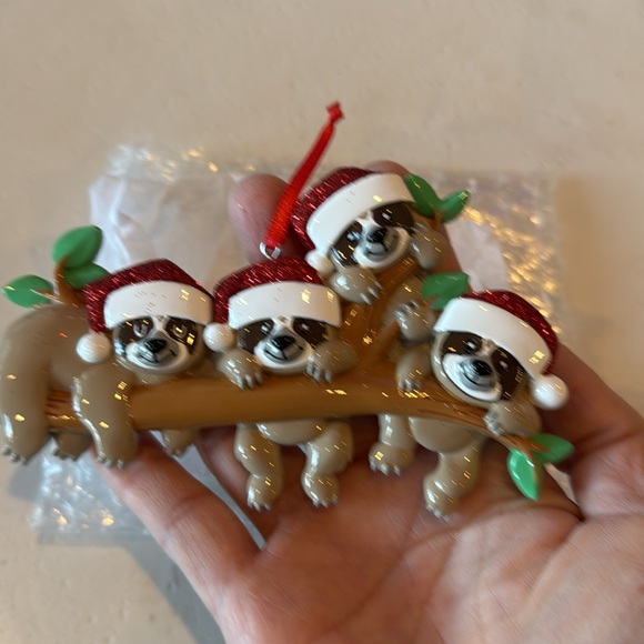Polar X Personalized Sloth Family of 4 Ornament New - Picture 6 of 6